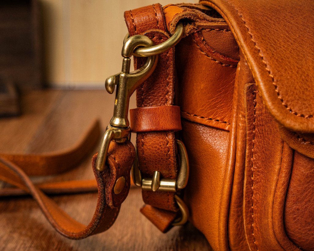 ARROW SLING BAG - Nâu da bò - Ảnh 5